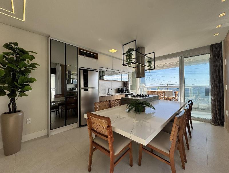 Sonho de Palmas 101 - Apartamento de frente para o mar na deslumbrante praia de Palmas com 3 dormitórios sendo 2 suítes. - image 7