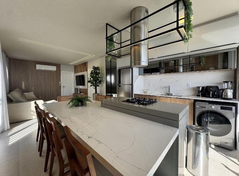 Sonho de Palmas 101 - Apartamento de frente para o mar na deslumbrante praia de Palmas com 3 dormitórios sendo 2 suítes. - image 10