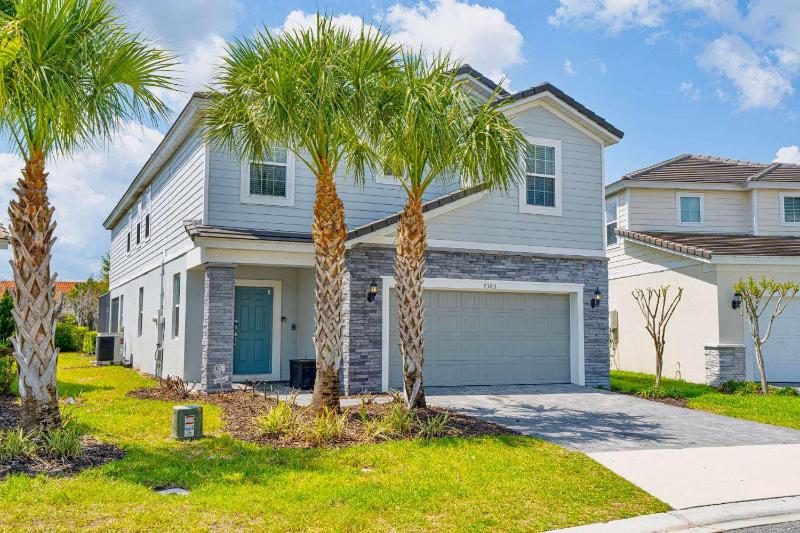 Solterra Serenity 7BR Luxury Estate w Private Pool - image 47
