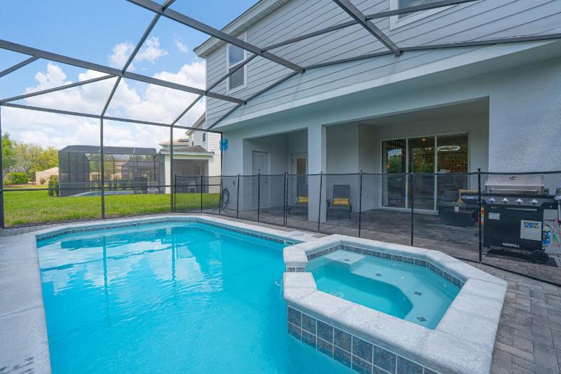 Solterra Serenity 7BR Luxury Estate w Private Pool - image 32