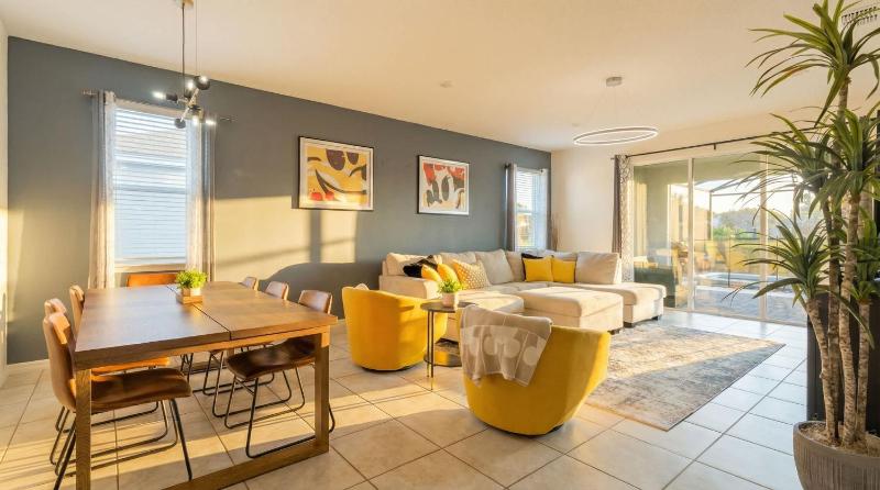 Solterra Serenity 7BR Luxury Estate w Private Pool - image 8