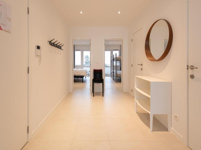 Apartment on Belgian Coast with Sea Views - image 17