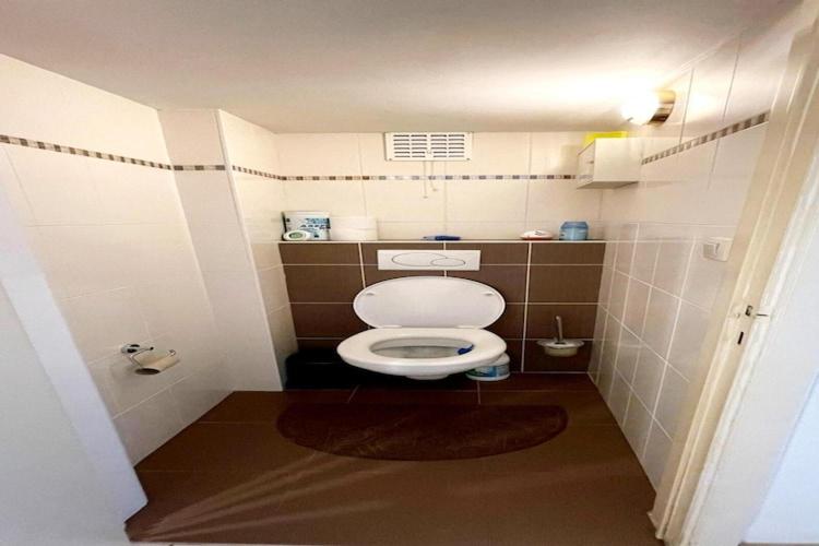 Apartment for 5 people with sea view - image 18