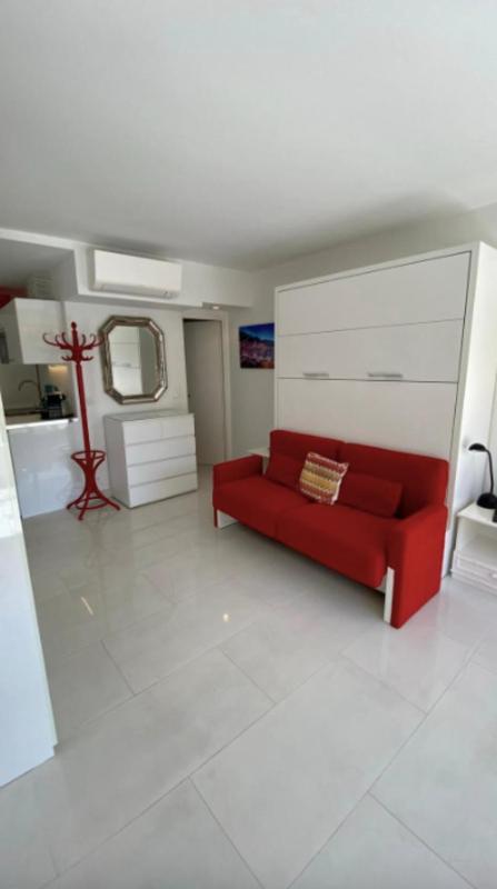 Beautiful Studio with shared pool - image 3