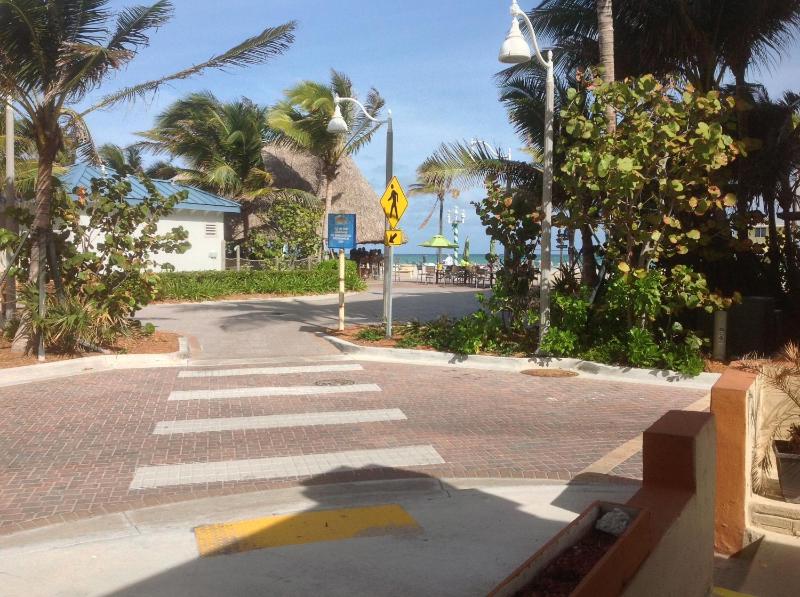St Maurice Beach Inn - image 16