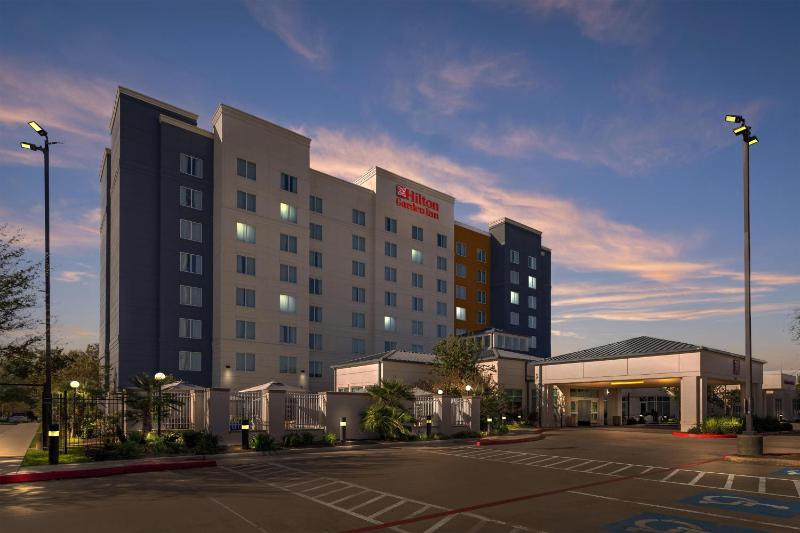 Hilton Garden Inn Houston Nw/America Plaza - image 41