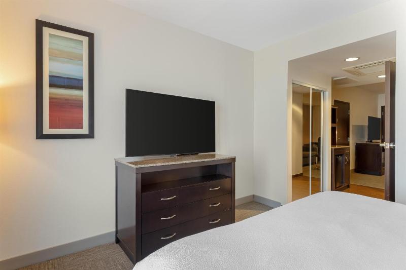Hilton Garden Inn Houston Nw/America Plaza - image 27