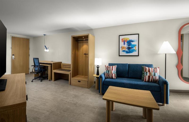 Home2 Suites by Hilton Outer Banks Kill Devil Hills - image 16