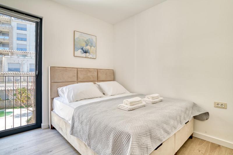 Cozy Dobrota Apartment by MN Property - image 10