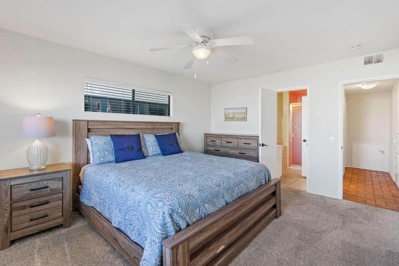 Coastal Charm with Spectacular Bay Views home - image 33