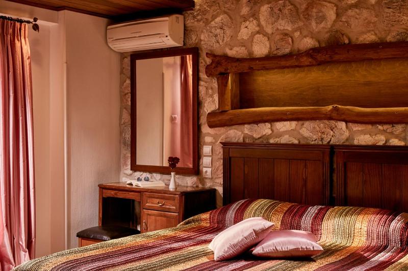 Triple Room image 1
