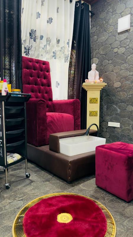 JS Luxury Villa & Rooms - image 23