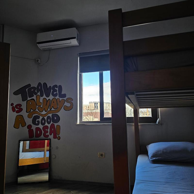 Traveler Hostel Rooftop - image 9