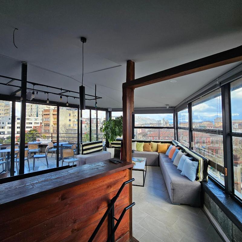 Traveler Hostel Rooftop - image 10