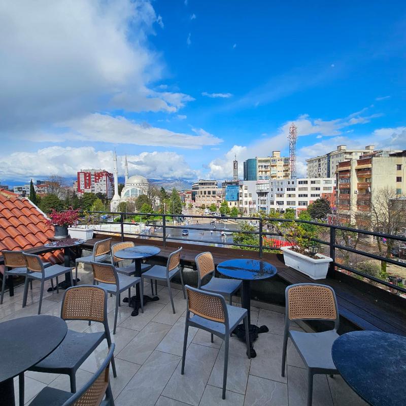 Traveler Hostel Rooftop - image 1