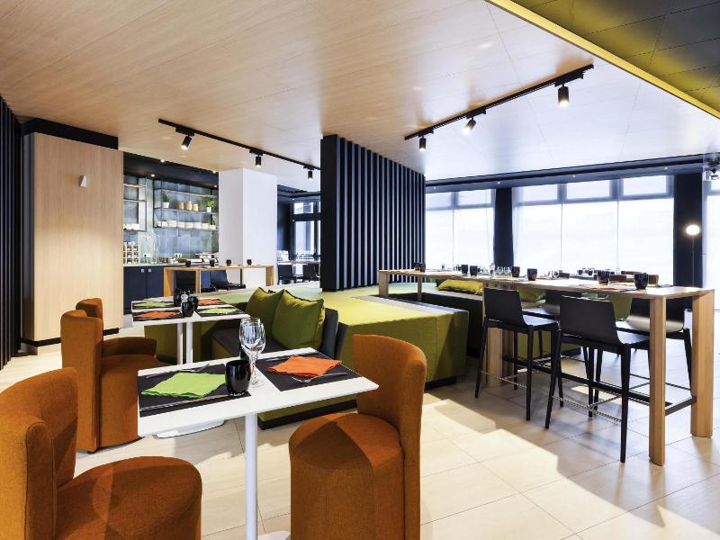 Novotel Tours Centre Gare - image 46