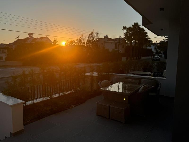 Villa - Sleeps 6 - Near Local Attractions - image 14