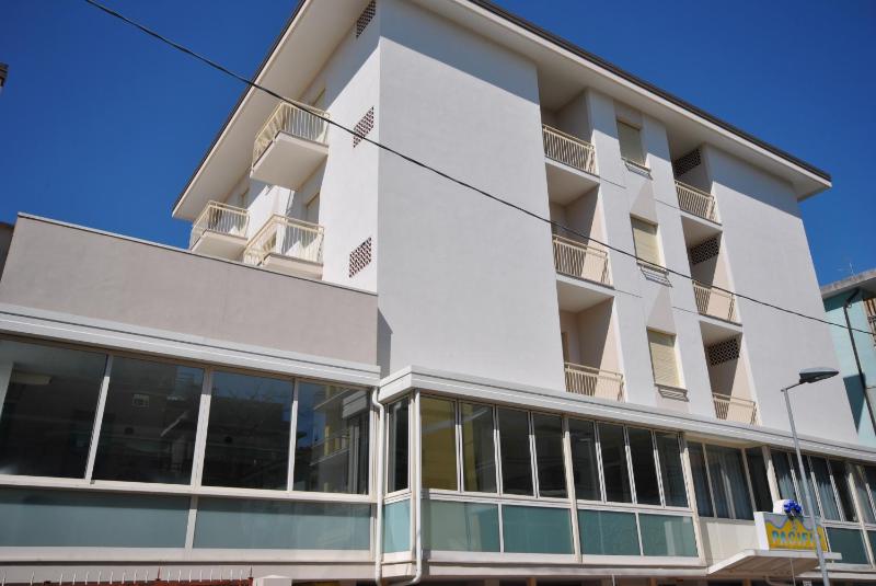 Hotel Pacific - image 30