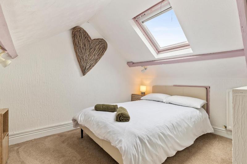 3 Somerset Place - Heart of Tenby Close to the Beach - image 21