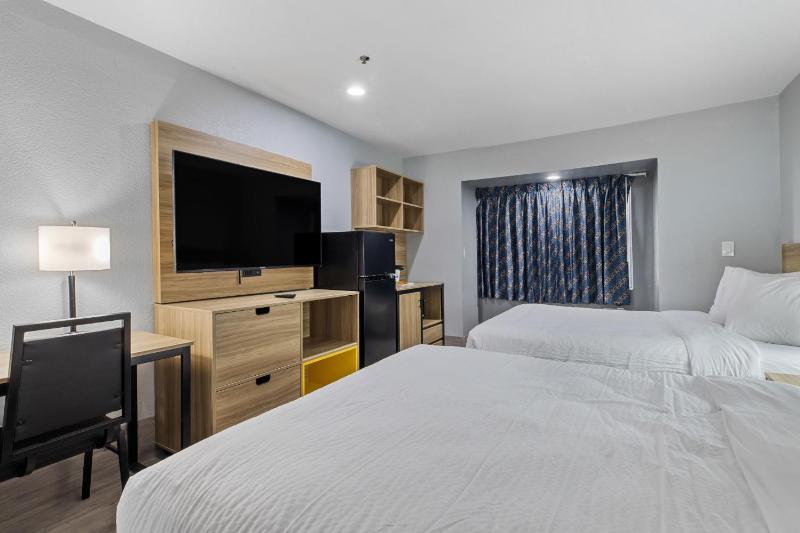 Days Inn by Wyndham San Antonio Downtown - image 27