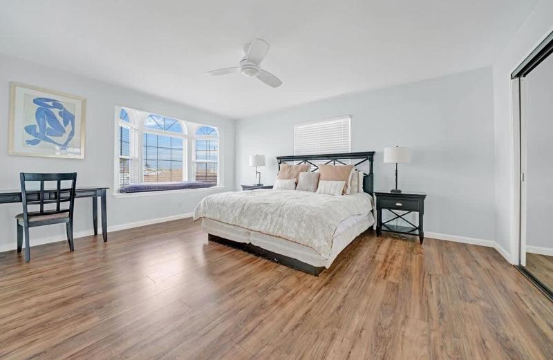 Rooftop Deck with Stunning 360 Beach Views condo - image 10