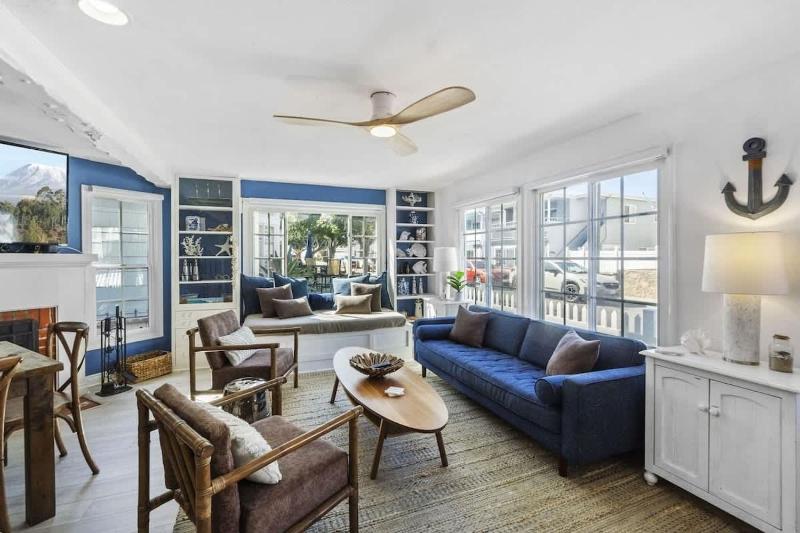 Adorable Beach House with Lots of Outdoor Space home - image 27