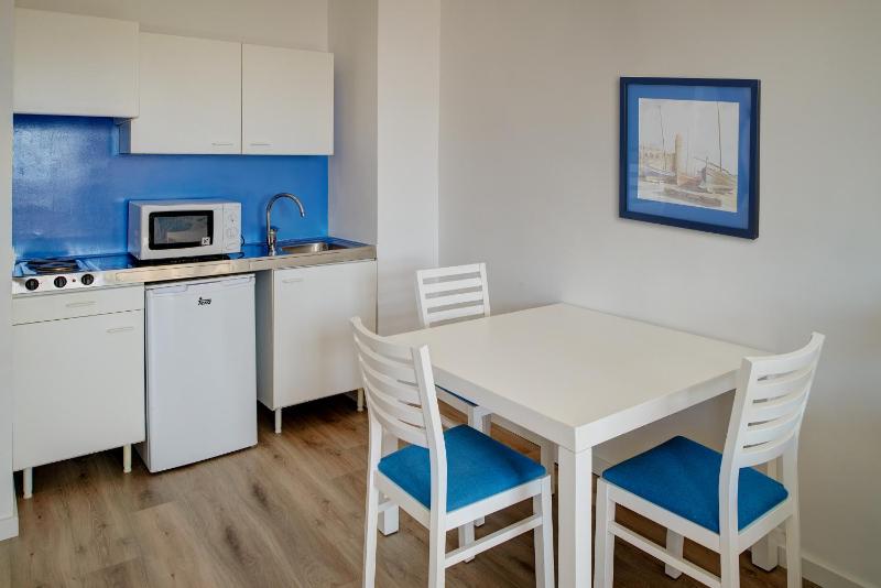 Apartment image 3