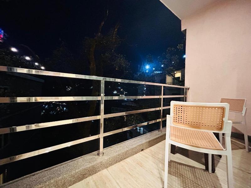 Oakleaf Hotel & Resort - A Classic Rooms & Prime Location Near Library Chowk - image 41
