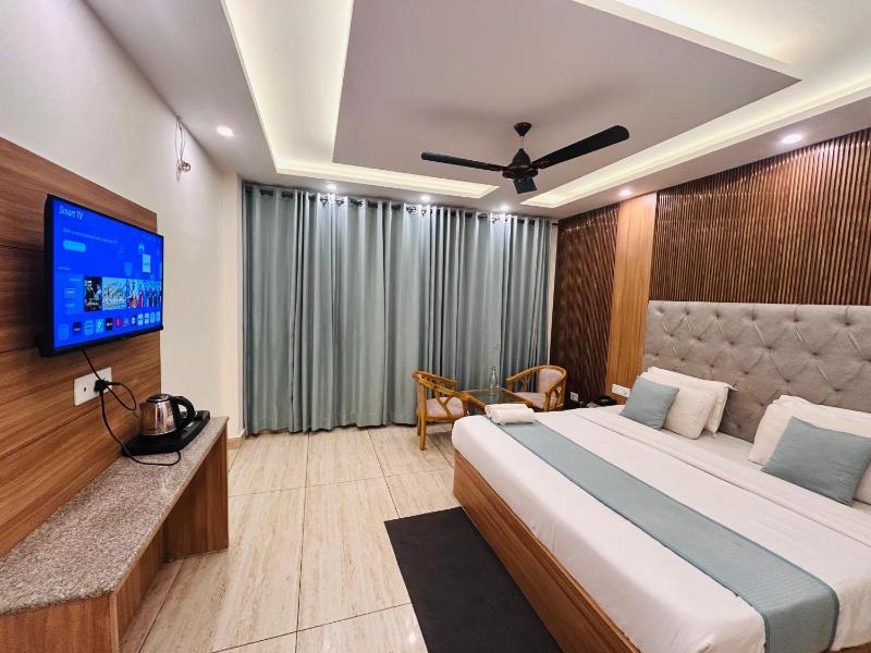 Oakleaf Hotel & Resort - A Classic Rooms & Prime Location Near Library Chowk - image 6