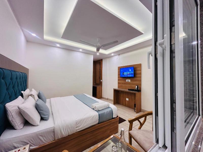 Oakleaf Hotel & Resort - A Classic Rooms & Prime Location Near Library Chowk - image 10