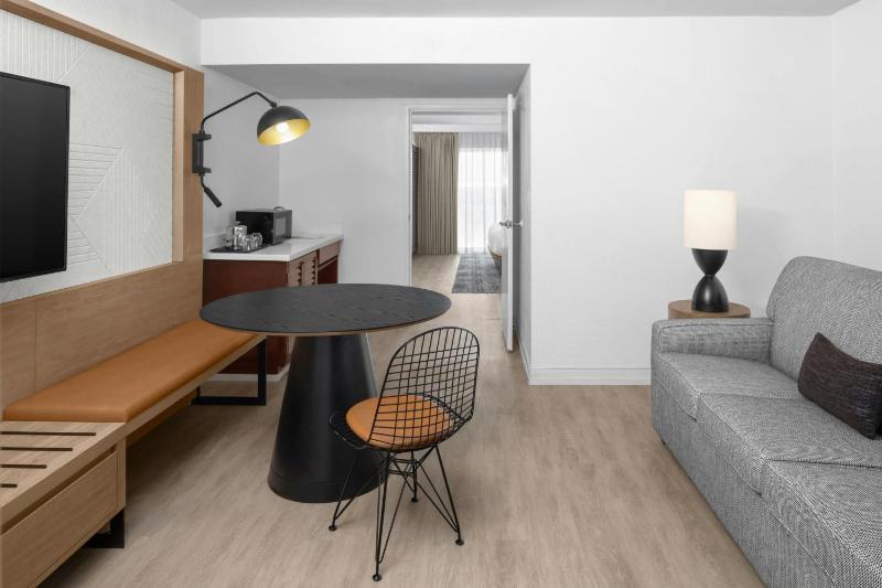 Sheraton Suites Fort Lauderdale At Cypress Creek - image 26