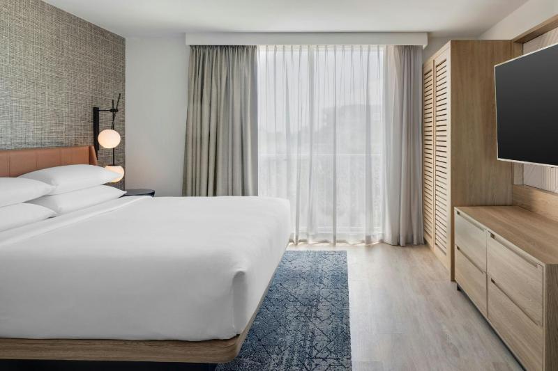 Sheraton Suites Fort Lauderdale At Cypress Creek - image 35