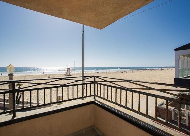 Beachfront Close to Newport Pier- 2314 WOF A home - image 11