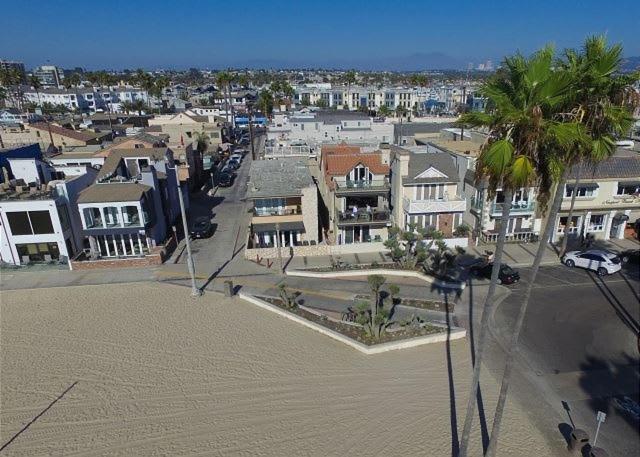 Beachfront Close to Newport Pier- 2314 WOF A home - image 13