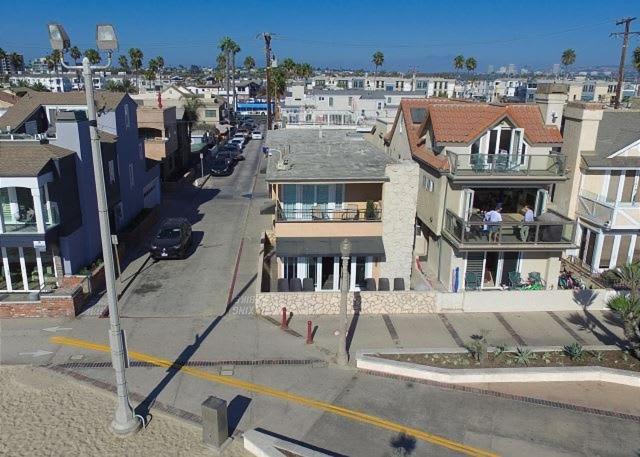 Beachfront 2Bdr Studio Close to Newport Pier- home - image 5