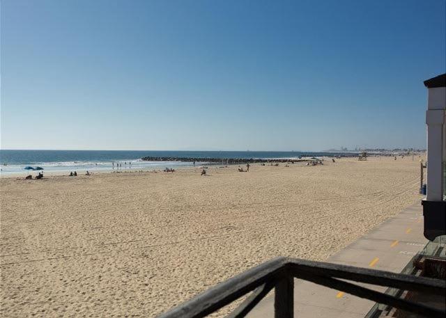 Beachfront 2Bdr Studio Close to Newport Pier- home - image 33