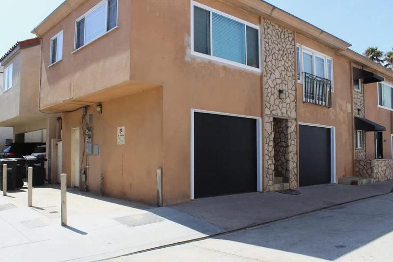 Beachfront 2Bdr Studio Close to Newport Pier- home - image 10