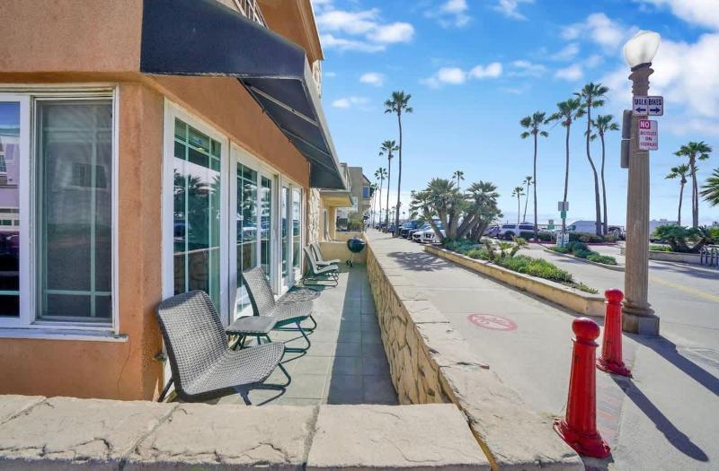 Beachfront 2Bdr Studio Close to Newport Pier- home - image 43