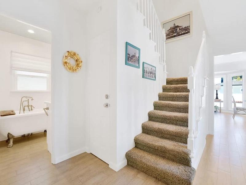Bayside Retreat withLarge Patio and Bay Views home - image 21