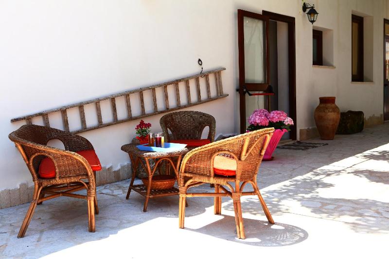 B&B Sabir - image 17