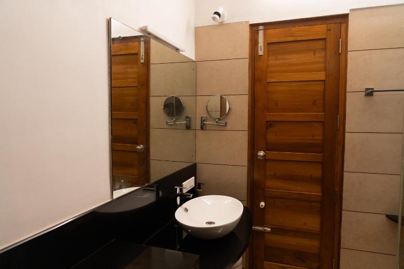 PlanNothing Surf & Stay - image 9