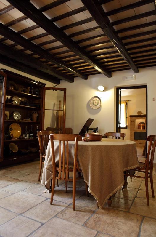 B&B Sabir - image 15