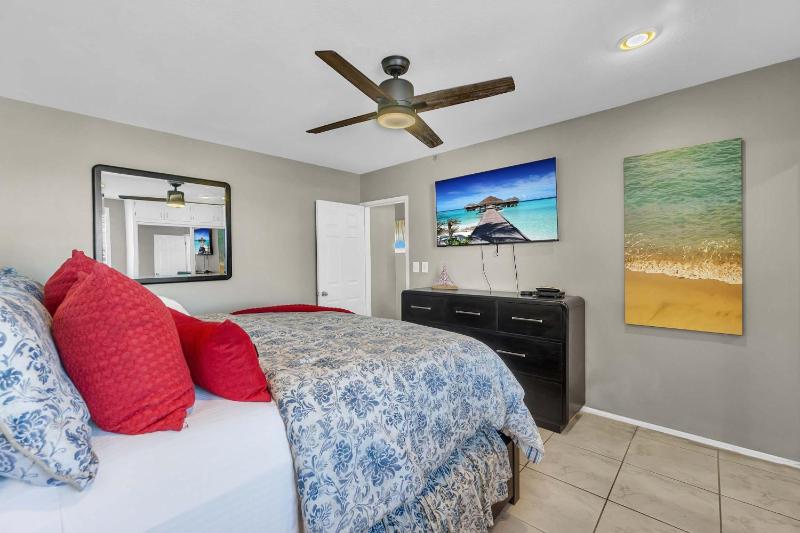 Next To The Newport Pier withOcean View Deck home - image 16