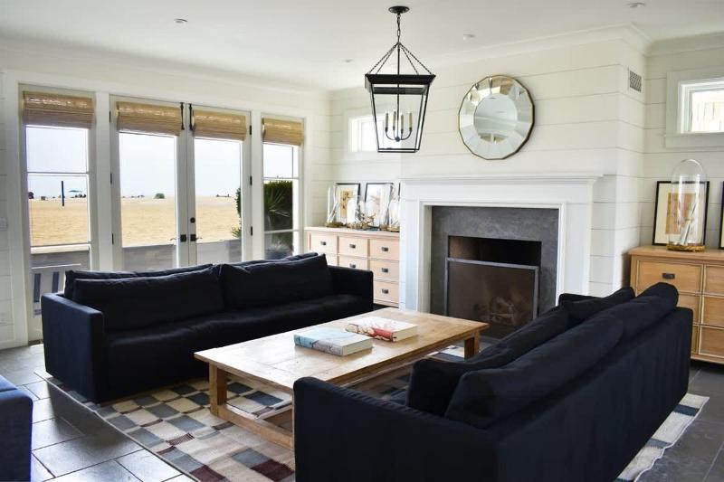 1028 W Oceanfront - Beautiful 5bdr Beachfront on Scenic Bike Path - image 8