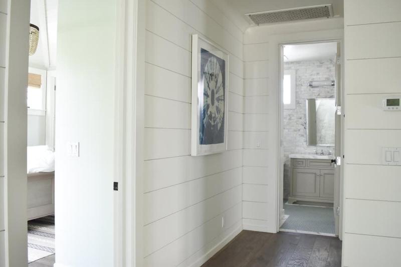 1028 W Oceanfront - Beautiful 5bdr Beachfront on Scenic Bike Path - image 14