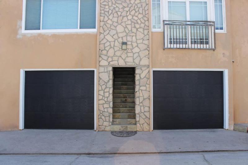 Charming Back Unit Studio On Peninsula with Parking home - image 6