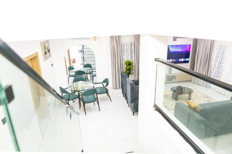 4 Bedroom in Ikate Lekki - image 6