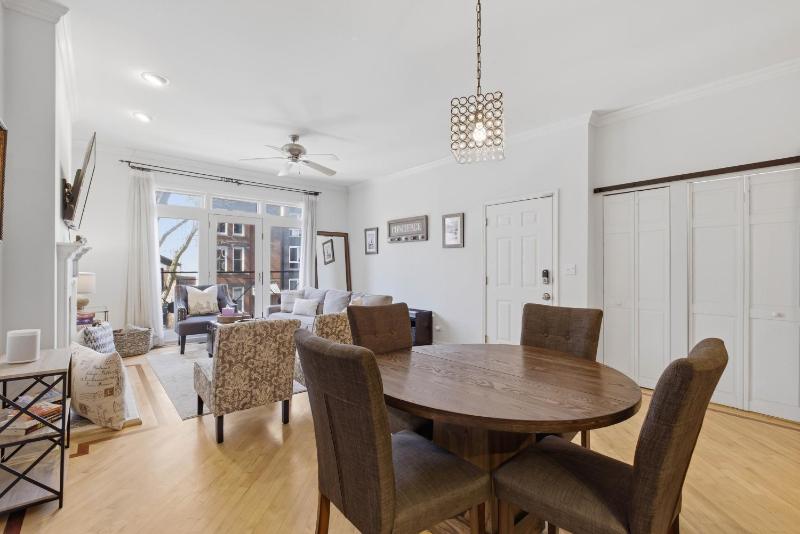 Heart of East Village 2-Bed 2-Bath Peaceful Oasis condo - image 4