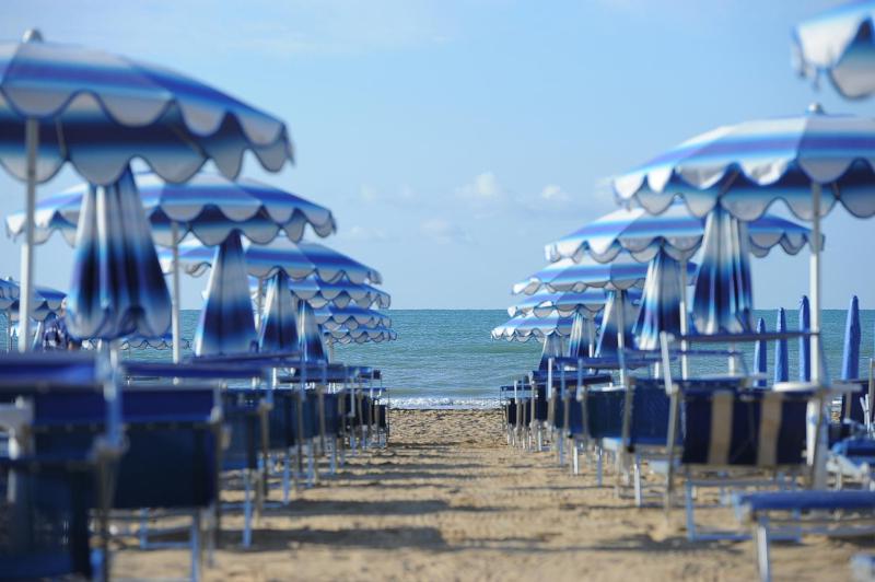 Hotel Lilia - image 36