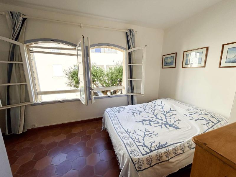 Maison à Port Grimaud avec WiFi et amarrage privé proche plage - FR-1-868-17 - image 12